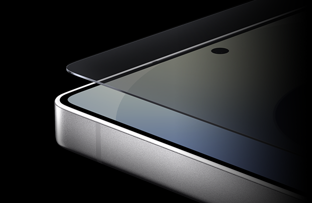 Close up of the corner of Galaxy S25 Ultra. A sheet of strong glass hovers above the main screen.